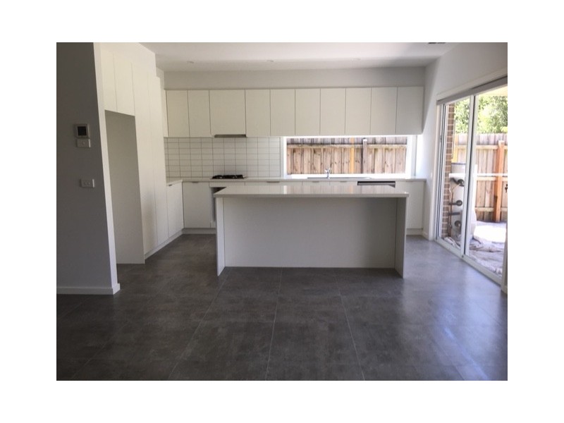 84 Maddox Road, Newport VIC 3015