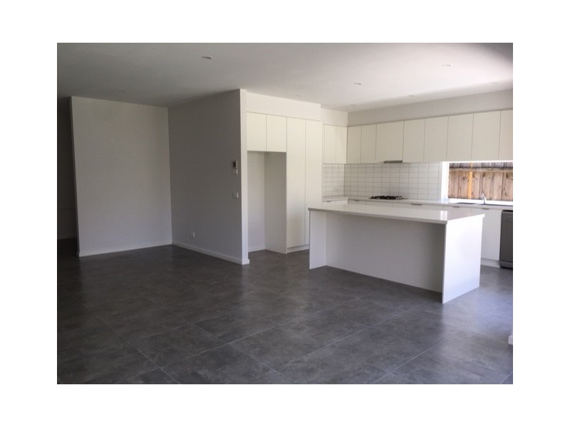 84 Maddox Road, Newport VIC 3015