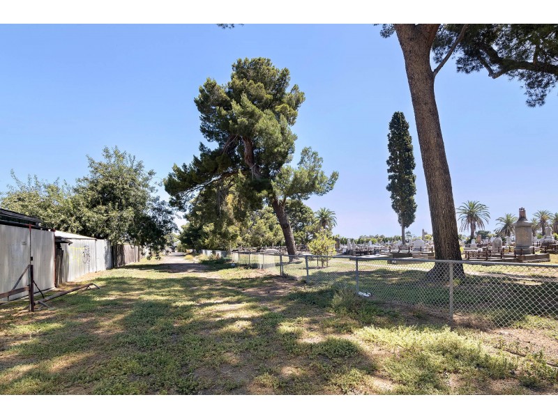 16 Edina Street, Williamstown North VIC 3016