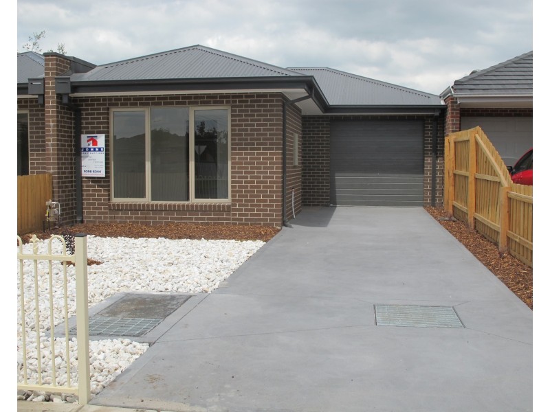 2/17 Murphy Street, Altona North VIC 3025