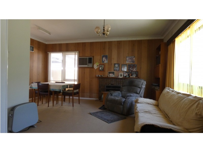 16 McDonald Avenue, Altona North VIC 3025