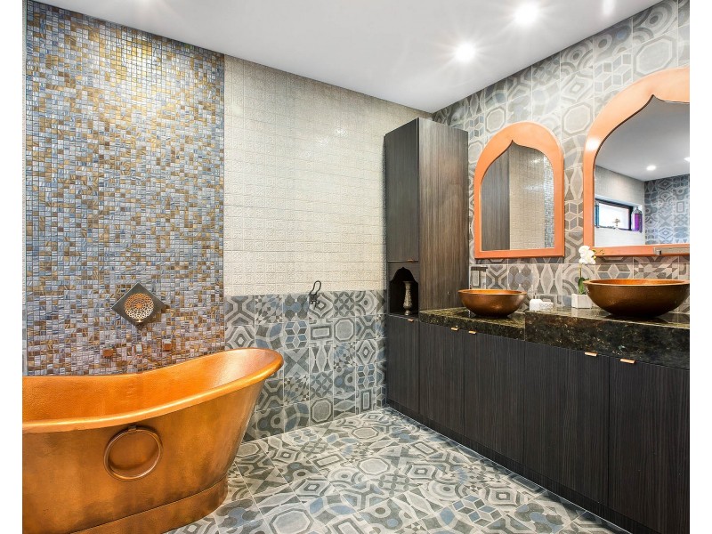 27 Bell Avenue, Altona VIC 3018