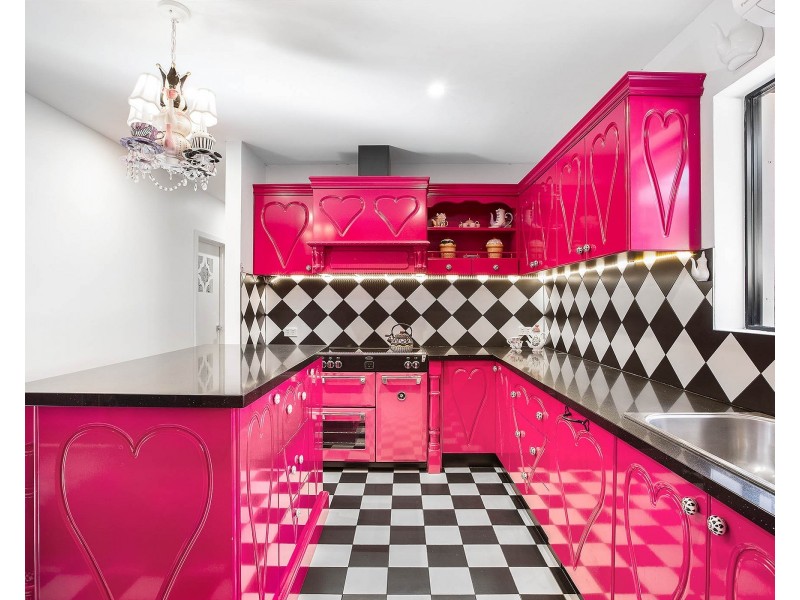 27 Bell Avenue, Altona VIC 3018