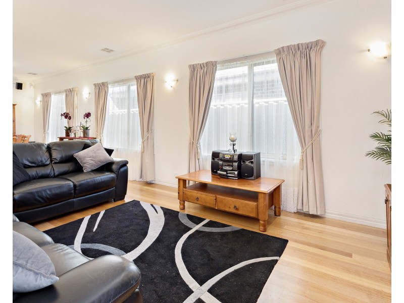 60 Saltley Street, South Kingsville VIC 3015