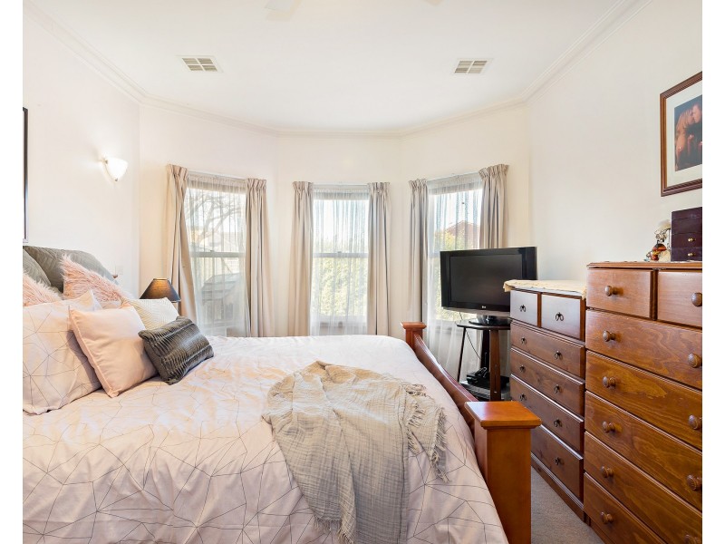 60 Saltley Street, South Kingsville VIC 3015