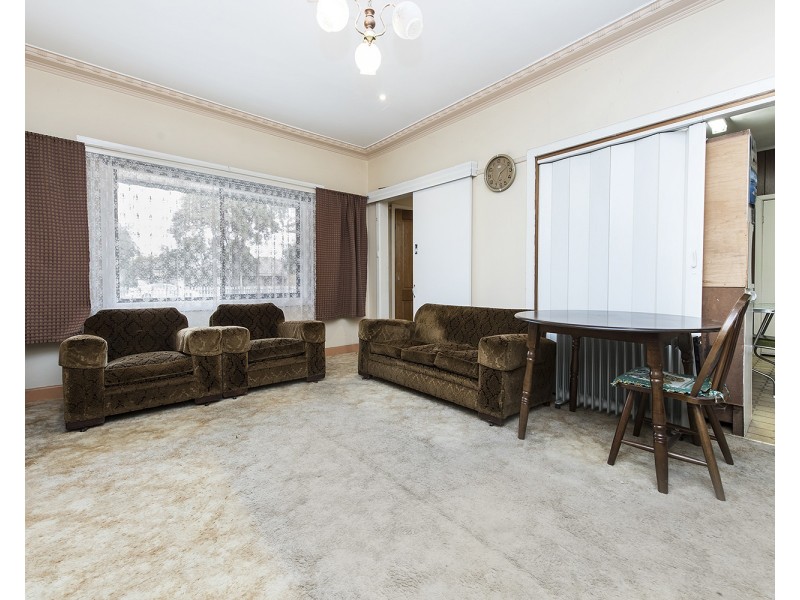 61 Grieve Parade, Altona VIC 3018