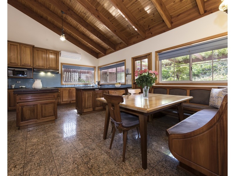 140 Dunhelen Lane, Yuroke VIC 3063