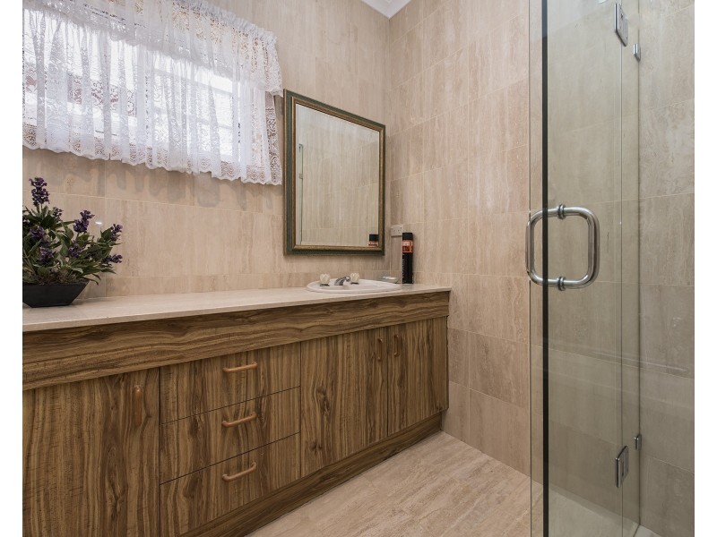 140 Dunhelen Lane, Yuroke VIC 3063