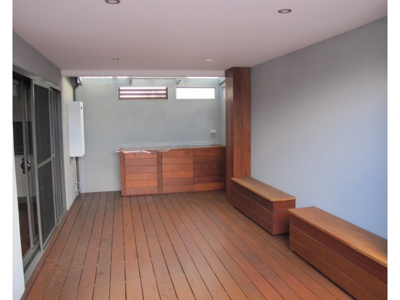 4/9 Prentice Street, Altona North VIC 3025