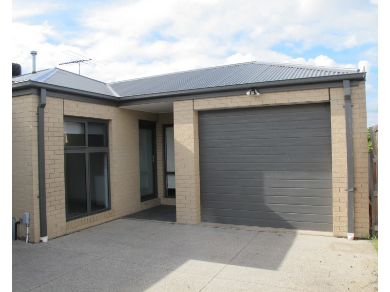 4/9 Prentice Street, Altona North VIC 3025