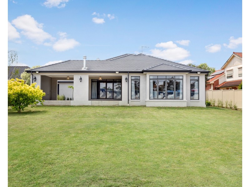 21 Drysdale Avenue, Taylors Lakes VIC 3038