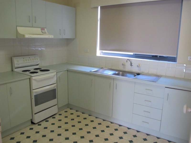 2/68 Kororoit Creek Road, Williamstown VIC 3016