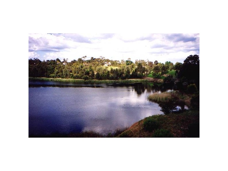 1/3 Johnston Street, Newport VIC 3015