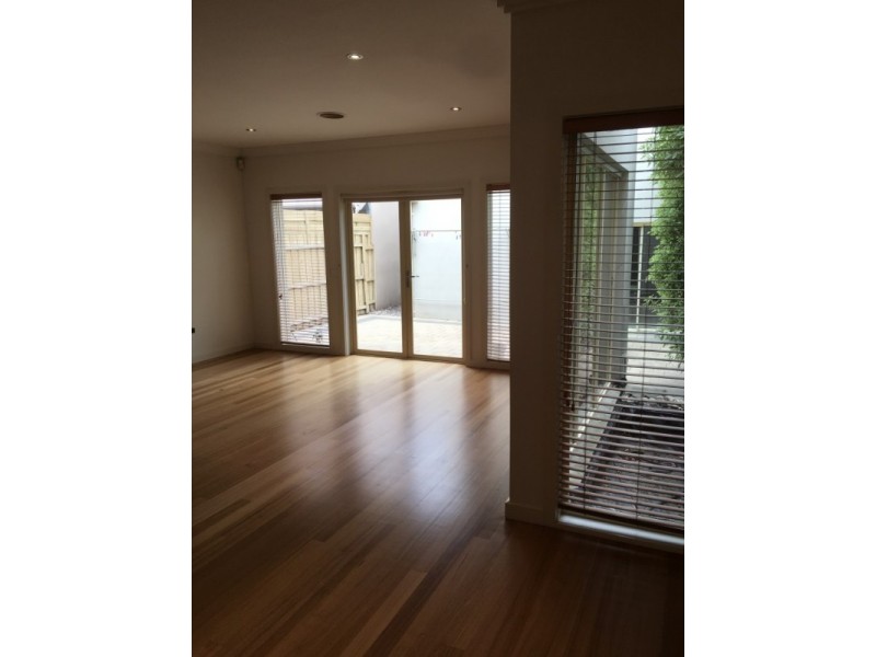 315 Melbourne Road, Newport VIC 3015