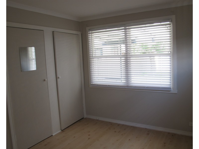 55 New Street, South Kingsville VIC 3015