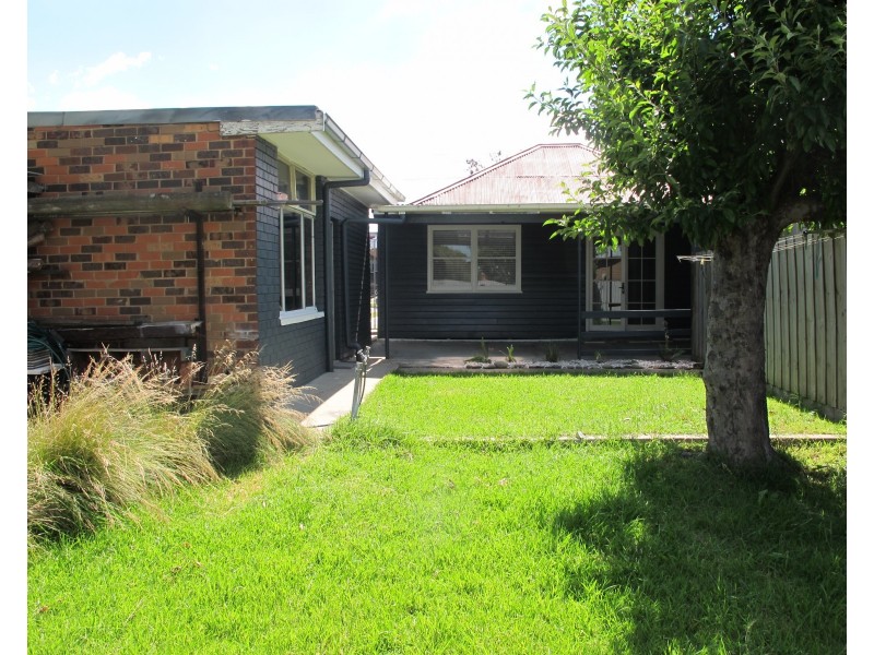 55 New Street, South Kingsville VIC 3015