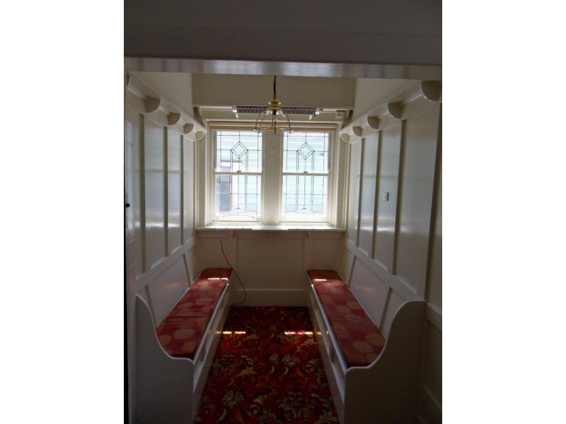 37 Milford Street, Newport VIC 3015