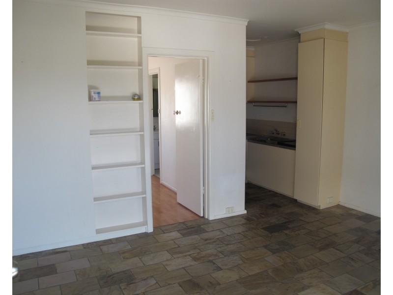 13/29 Schutt Street, Newport VIC 3015