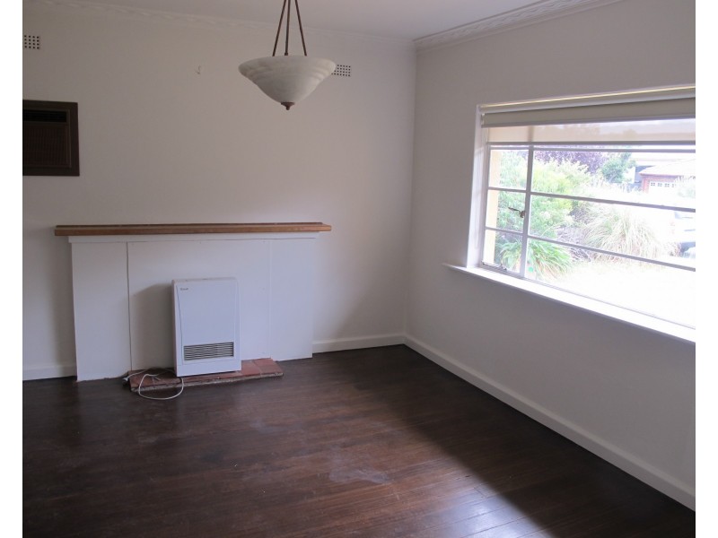 74 Stephenson Street, South Kingsville VIC 3015