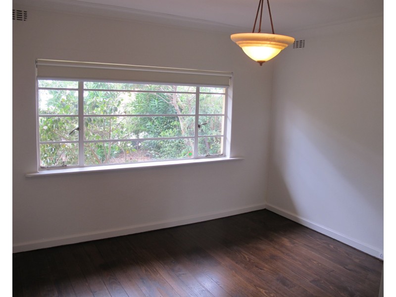 74 Stephenson Street, South Kingsville VIC 3015