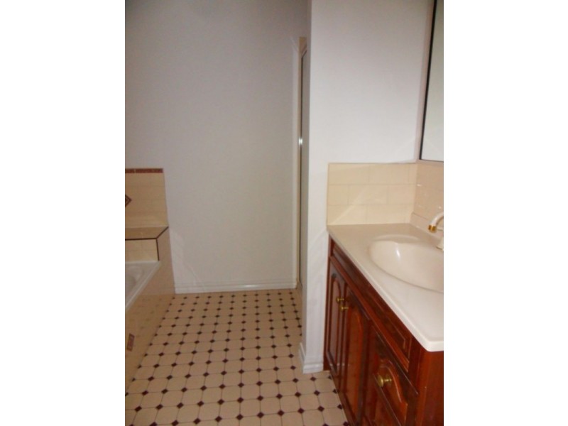 67 John Liston Drive, Newport VIC 3015