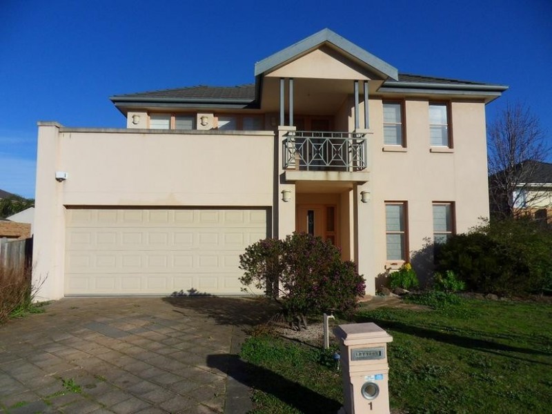 1 Springwater Square, Sanctuary Lakes VIC 3030