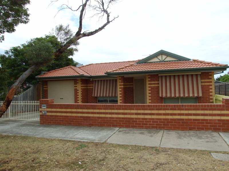 1/27 Hampton Parade, West Footscray VIC 3012