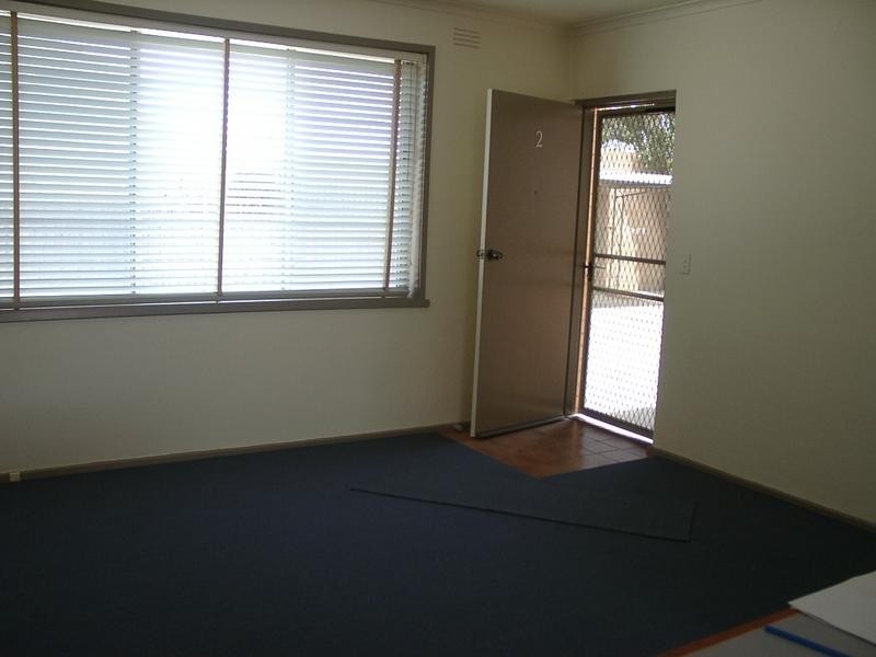 2/80 Saltley Street, Spotswood VIC 3015