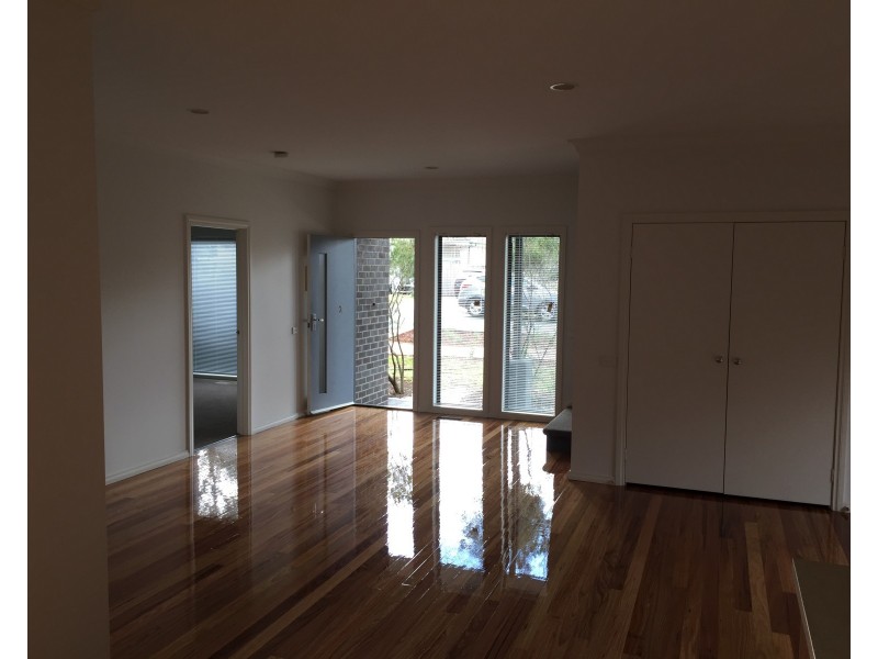 2/3 Johnston Street, Newport VIC 3015