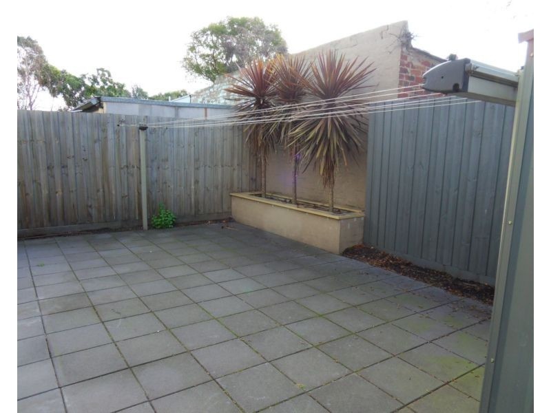 42 Davies Street, Newport VIC 3015