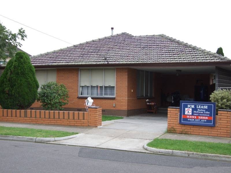 8 Elphin Street, Newport VIC 3015
