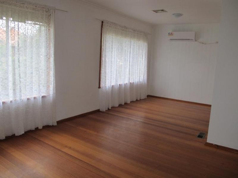 8 Elphin Street, Newport VIC 3015