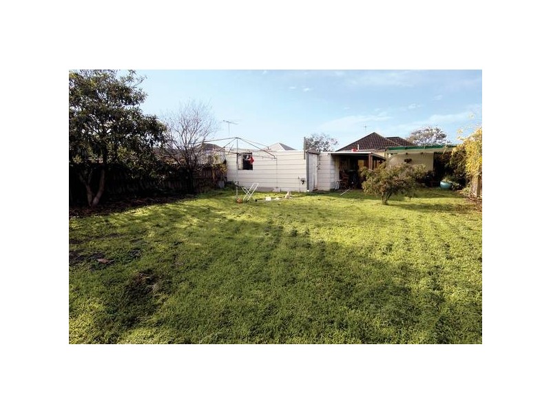 35 Bradley Street, Newport VIC 3015