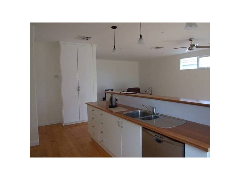 Hobson Street, Newport VIC 3015