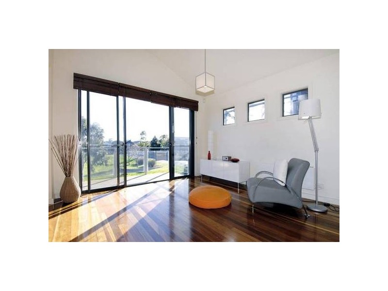 James Deane Place, Newport VIC 3015