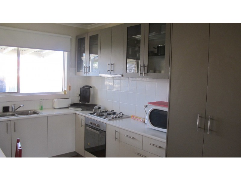 25 Ronald Avenue, Altona North VIC 3025