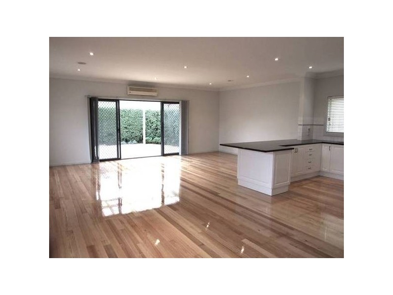 Jack Street, Newport VIC 3015