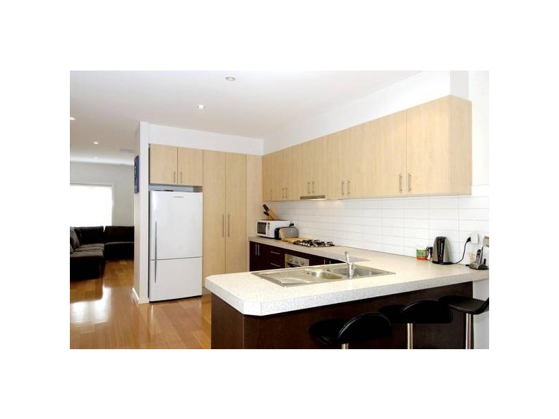 35 Aloha Street, South Kingsville VIC 3015