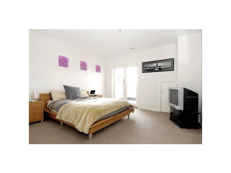 35 Aloha Street, South Kingsville VIC 3015