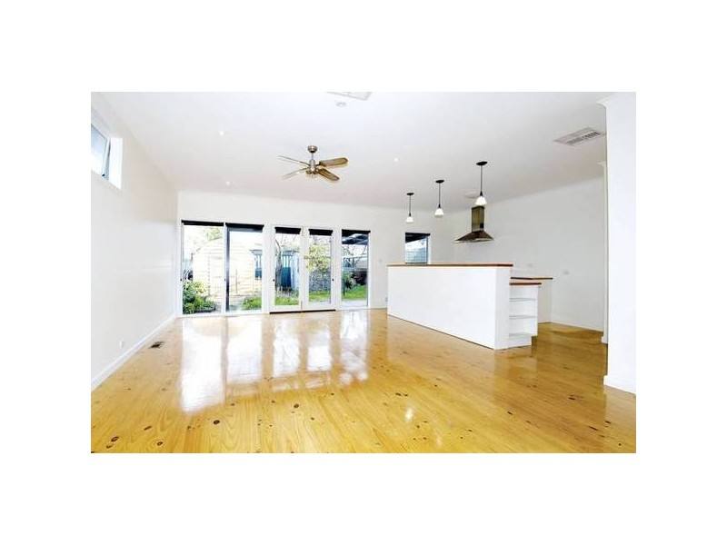 7 Hobson Street, Newport VIC 3015