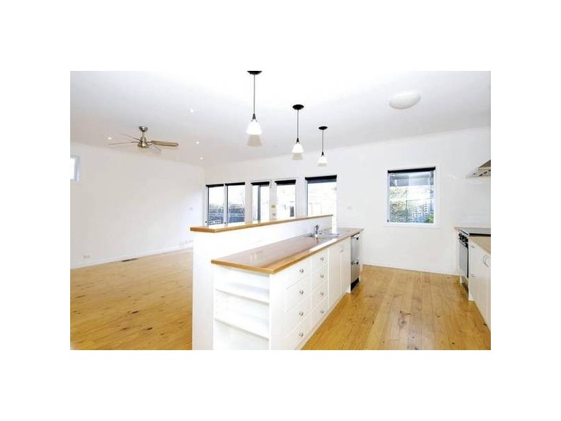 7 Hobson Street, Newport VIC 3015