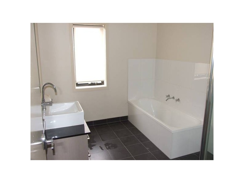 7/53-55 Kyle Road, Altona North VIC 3025