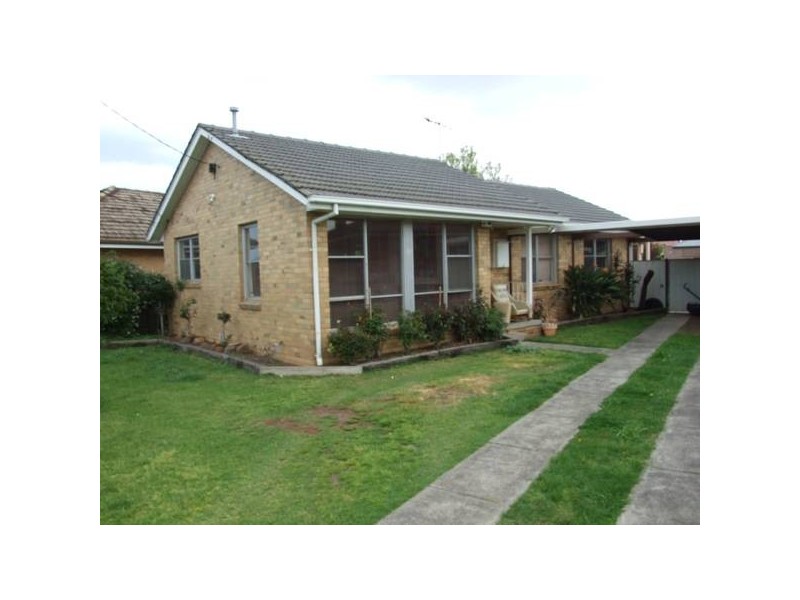 13 Bradley Street, Newport VIC 3015