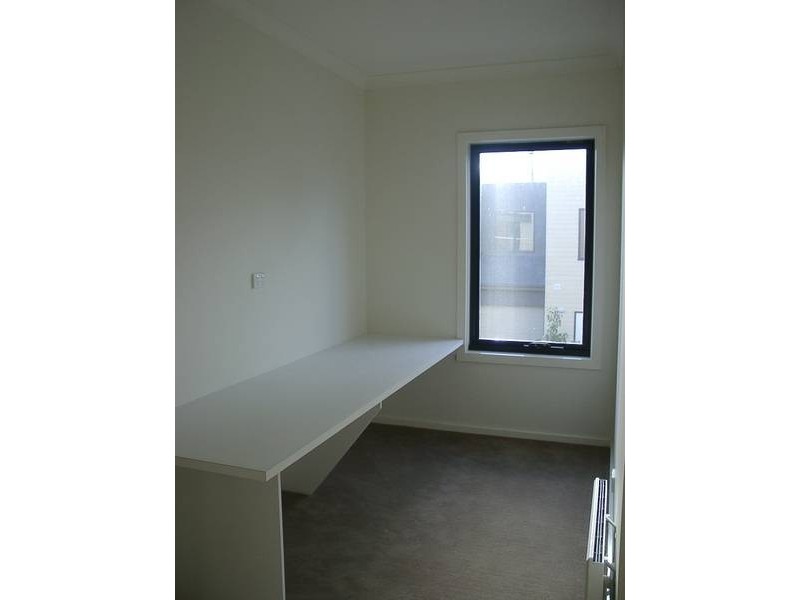 2/132-136 Mason Street, Newport VIC 3015