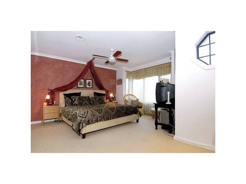 14 Breadalbane Place, Newport VIC 3015