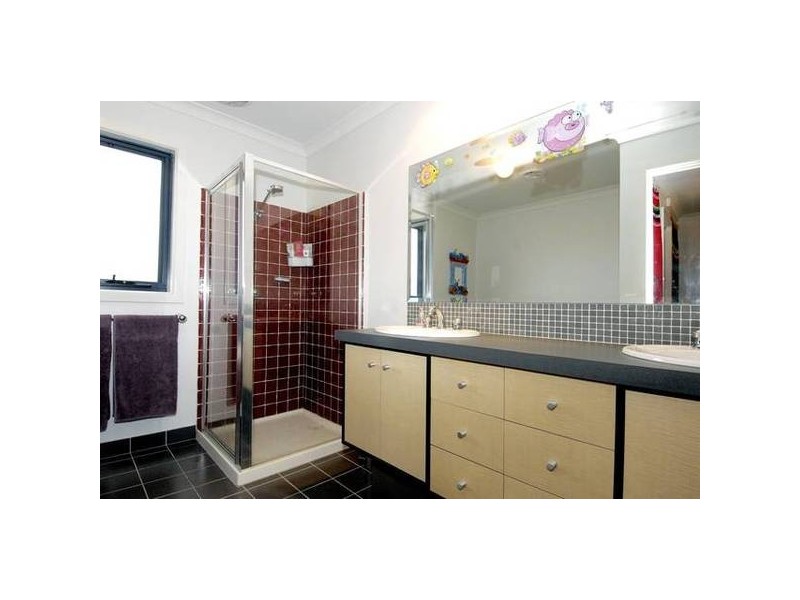 14 Breadalbane Place, Newport VIC 3015