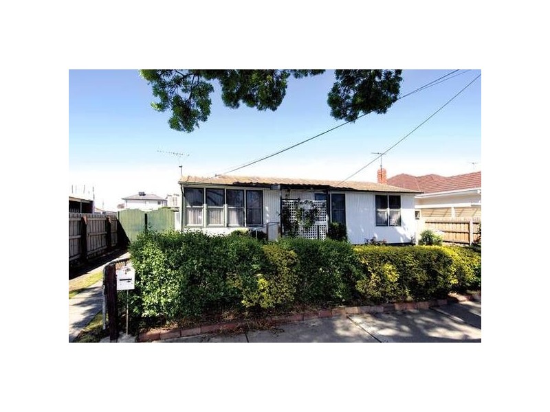 1 Monmouth Street, Newport VIC 3015