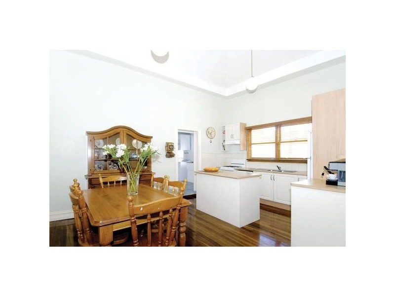 83 River Street, Newport VIC 3015