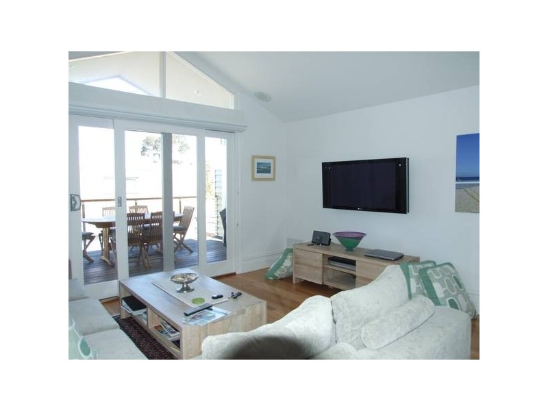 10 Dover Road, Williamstown VIC 3016