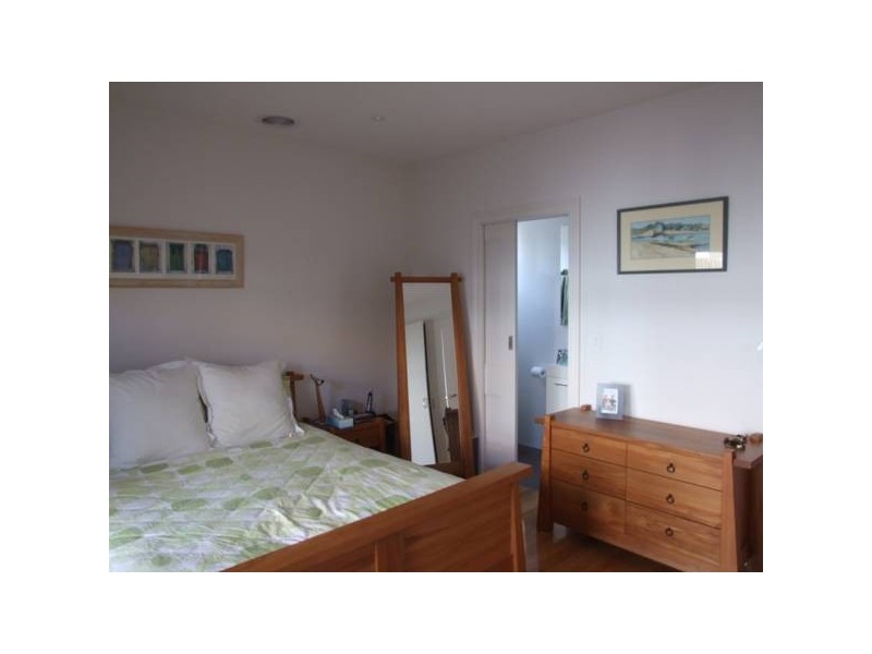 10 Dover Road, Williamstown VIC 3016